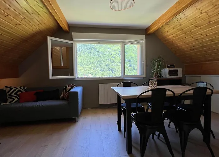 Sur Les Hauteurs De Cauterets, 2 Chambres 5 Pers